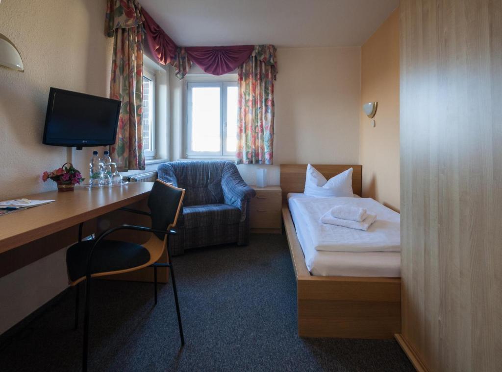 Hotel Am Galgenberg Гера Экстерьер фото